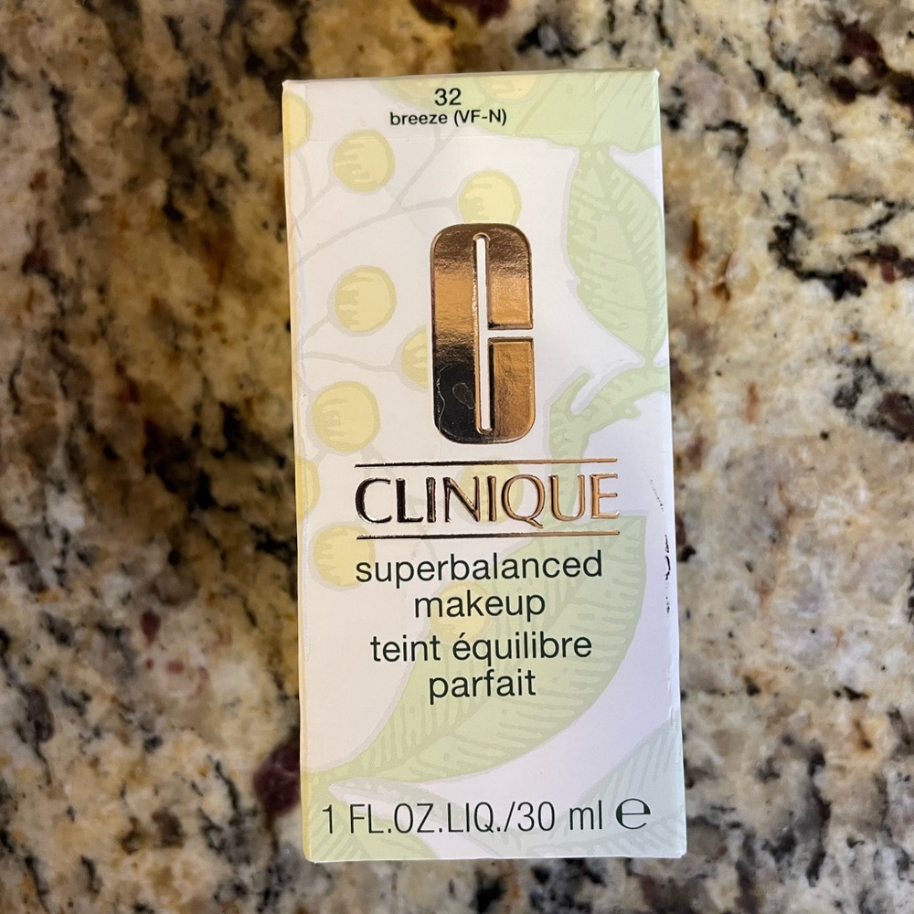 Clinique Superbalanced Makeup Foundation in 32 Breeze (N)